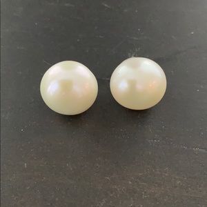 NEW Bubblebar (b) Big pearl stud earrings🔥No offer item🔥